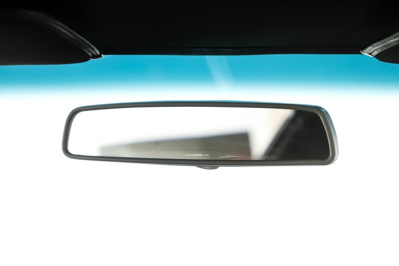 Unknown-Camaro-1970-Midnight-Blue-Black-Leather-32