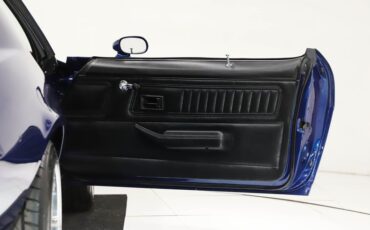 Unknown-Camaro-1970-Midnight-Blue-Black-Leather-35