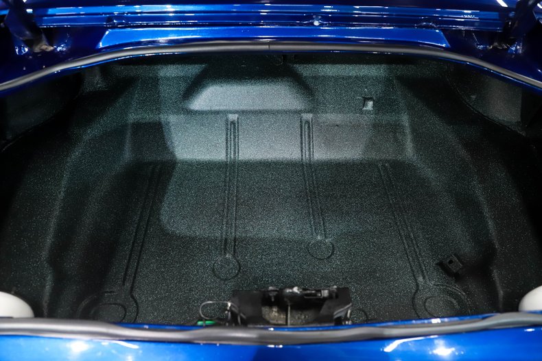 Unknown-Camaro-1970-Midnight-Blue-Black-Leather-44
