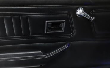 Unknown-Camaro-1970-Midnight-Blue-Black-Leather-9