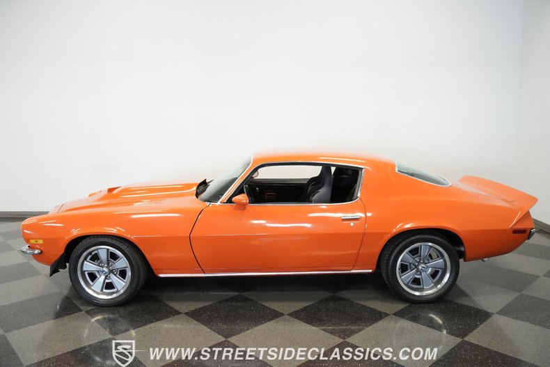 Unknown-Camaro-1970-Orange-Black-2