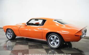 Unknown-Camaro-1970-Orange-Black-28