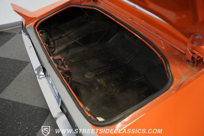Unknown-Camaro-1970-Orange-Black-36