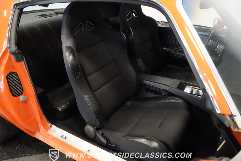 Unknown-Camaro-1970-Orange-Black-4