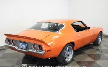 Unknown-Camaro-1970-Orange-Black-42