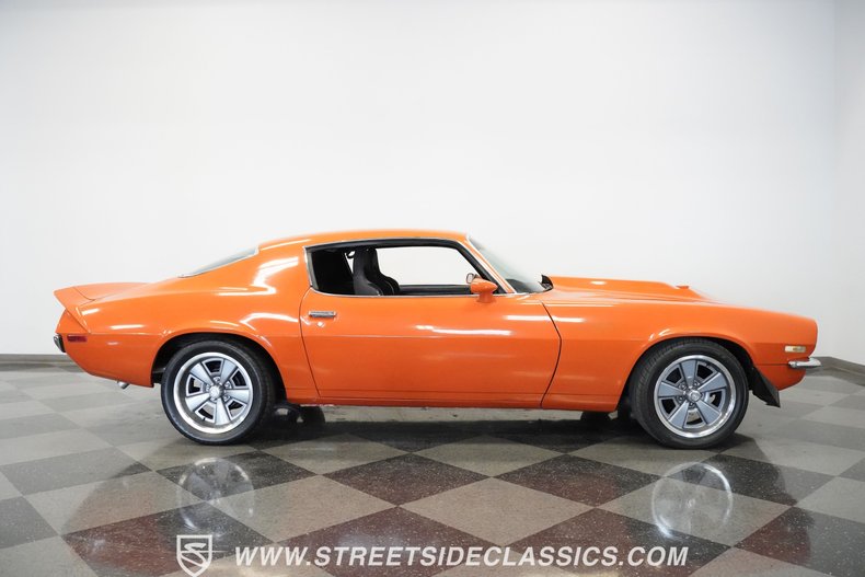 Unknown-Camaro-1970-Orange-Black-43