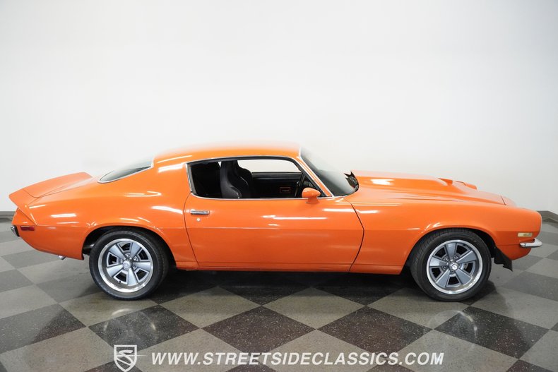 Unknown-Camaro-1970-Orange-Black-45