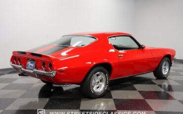Unknown-Camaro-1970-Red-Black-11