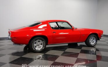 Unknown-Camaro-1970-Red-Black-12
