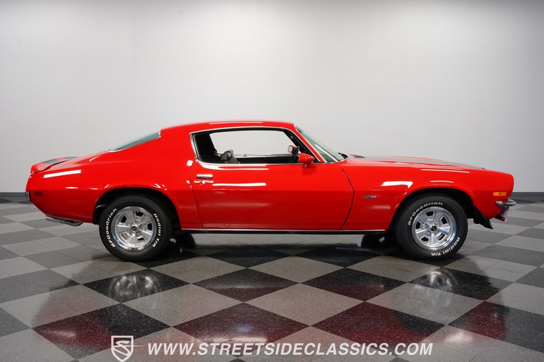 Unknown-Camaro-1970-Red-Black-13