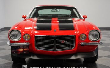 Unknown-Camaro-1970-Red-Black-17