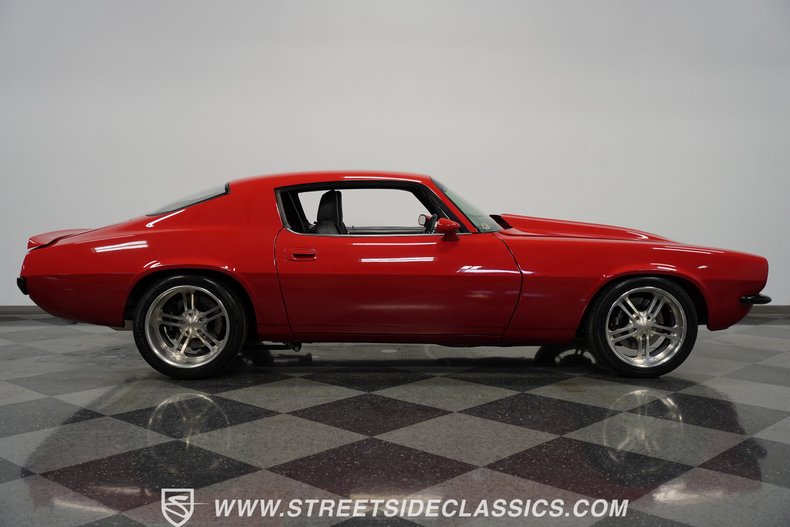 Unknown-Camaro-1970-Red-Black-17