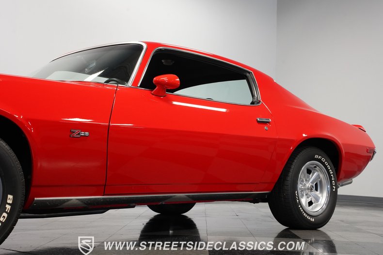 Unknown-Camaro-1970-Red-Black-22