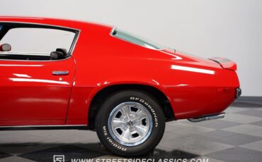 Unknown-Camaro-1970-Red-Black-24