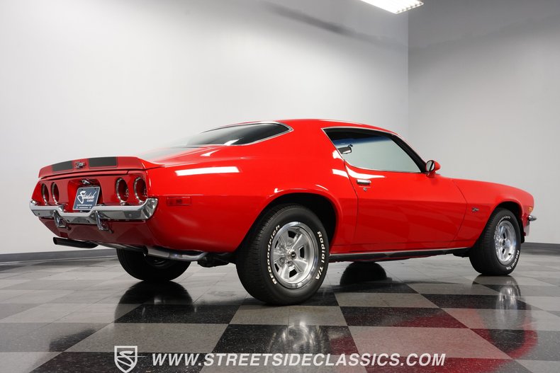 Unknown-Camaro-1970-Red-Black-27