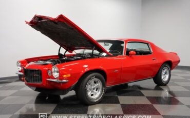 Unknown-Camaro-1970-Red-Black-31