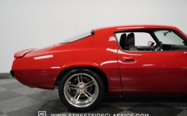 Unknown-Camaro-1970-Red-Black-33