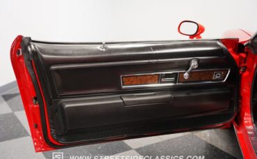 Unknown-Camaro-1970-Red-Black-37
