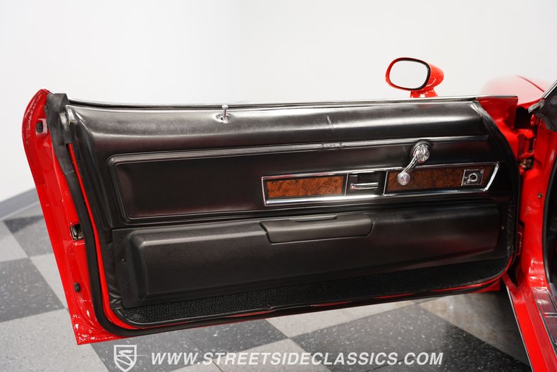 Unknown-Camaro-1970-Red-Black-37