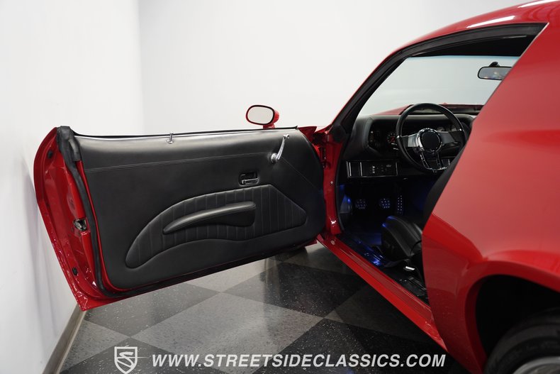 Unknown-Camaro-1970-Red-Black-39