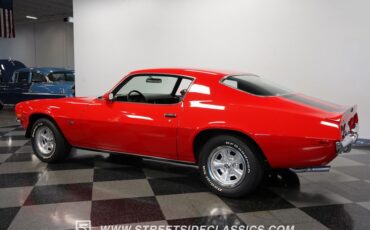 Unknown-Camaro-1970-Red-Black-7
