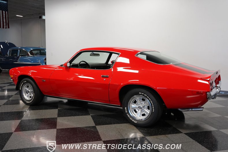 Unknown-Camaro-1970-Red-Black-7