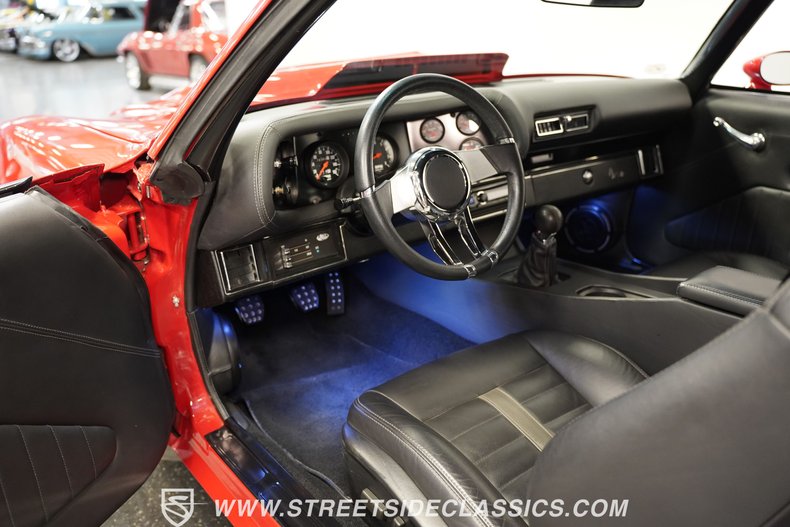 Unknown-Camaro-1970-Red-Black-7