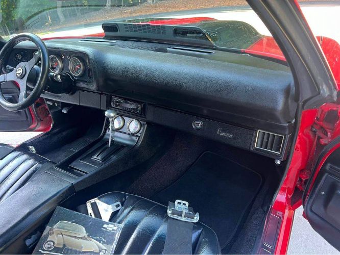Unknown-Camaro-1971-Red-Black-7