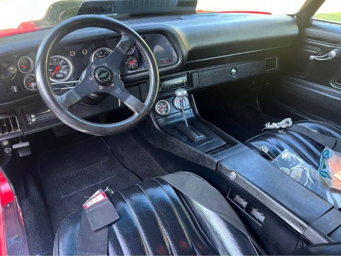 Unknown-Camaro-1971-Red-Black-8