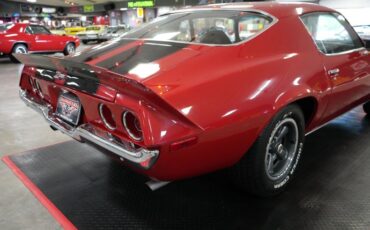 Unknown-Camaro-1971-Red-Brown-7