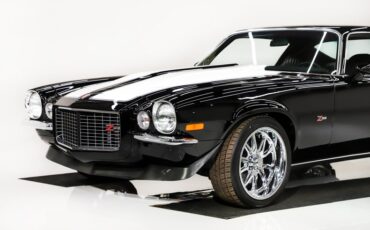 Unknown-Camaro-1971-Tuxedo-Black-Black-11