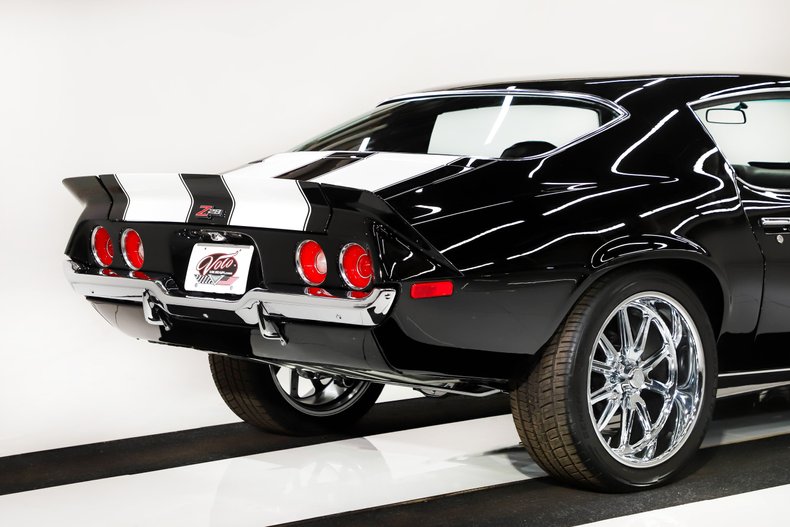Unknown-Camaro-1971-Tuxedo-Black-Black-17
