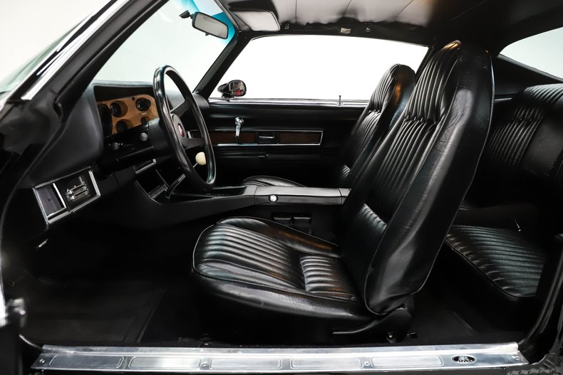 Unknown-Camaro-1971-Tuxedo-Black-Black-24