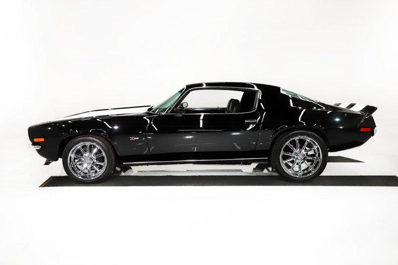 Unknown-Camaro-1971-Tuxedo-Black-Black-36