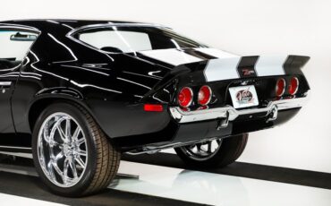 Unknown-Camaro-1971-Tuxedo-Black-Black-46