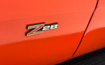 Unknown-Camaro-1972-Flame-Orange-Black-10
