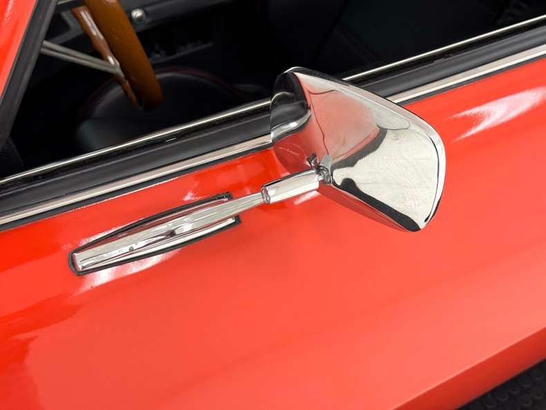 Unknown-Camaro-1972-Flame-Orange-Black-14