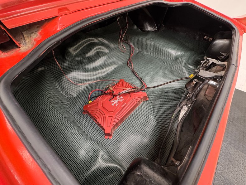 Unknown-Camaro-1972-Flame-Orange-Black-23