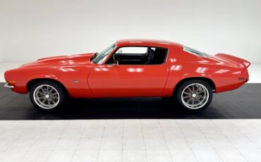 Unknown-Camaro-1972-Flame-Orange-Black