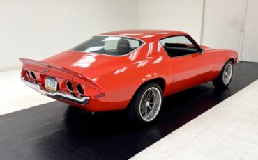 Unknown-Camaro-1972-Flame-Orange-Black-5