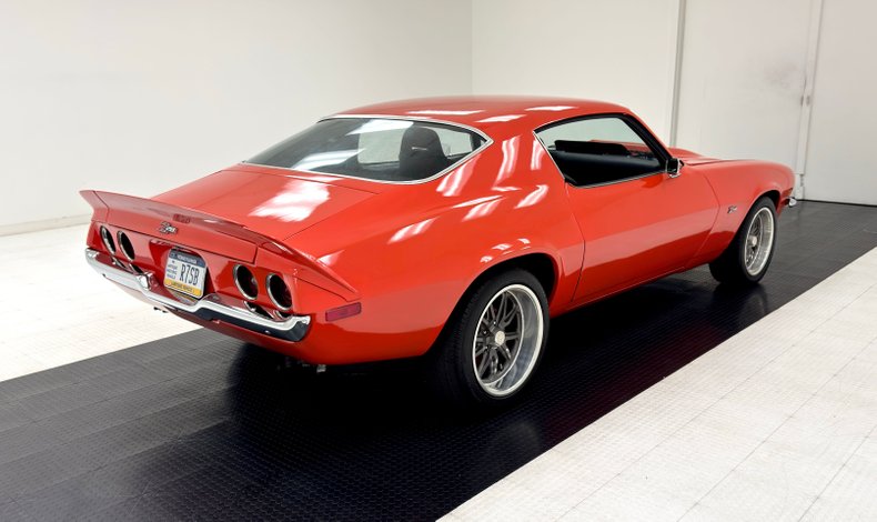 Unknown-Camaro-1972-Flame-Orange-Black-5