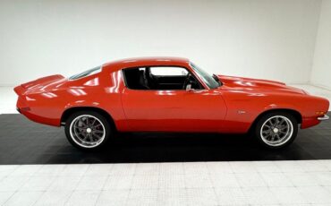 Unknown-Camaro-1972-Flame-Orange-Black-6