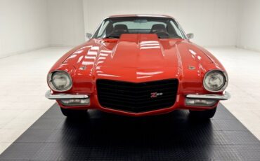 Unknown-Camaro-1972-Flame-Orange-Black-8