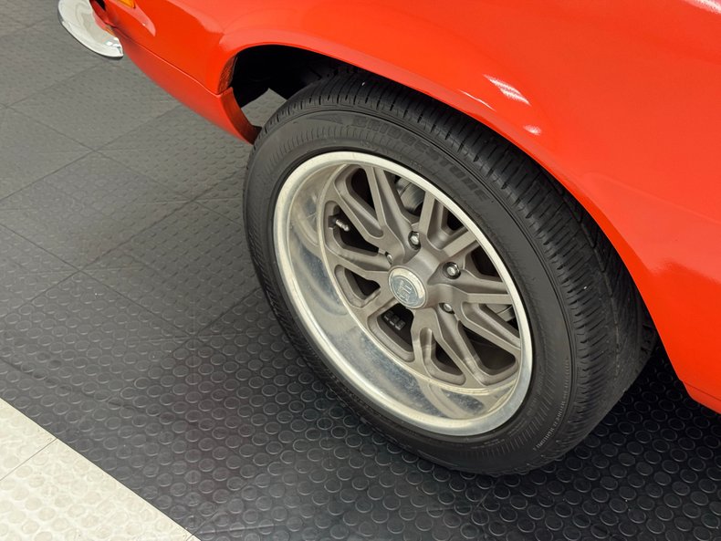 Unknown-Camaro-1972-Flame-Orange-Black-9
