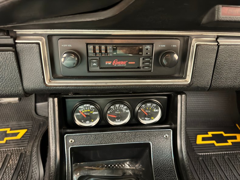 Unknown-Camaro-1972-Hugger-Orange-Black-10