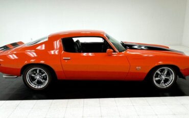Unknown-Camaro-1972-Hugger-Orange-Black-15