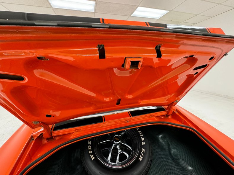 Unknown-Camaro-1972-Hugger-Orange-Black-39