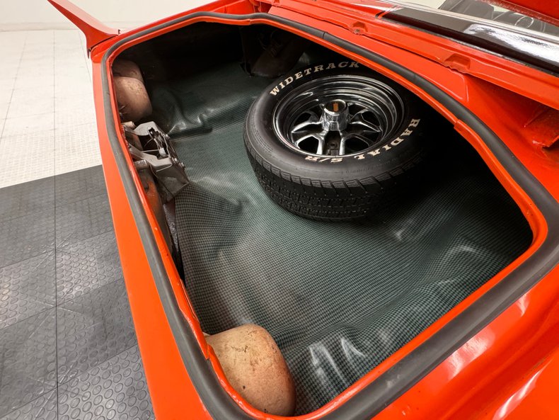 Unknown-Camaro-1972-Hugger-Orange-Black-42