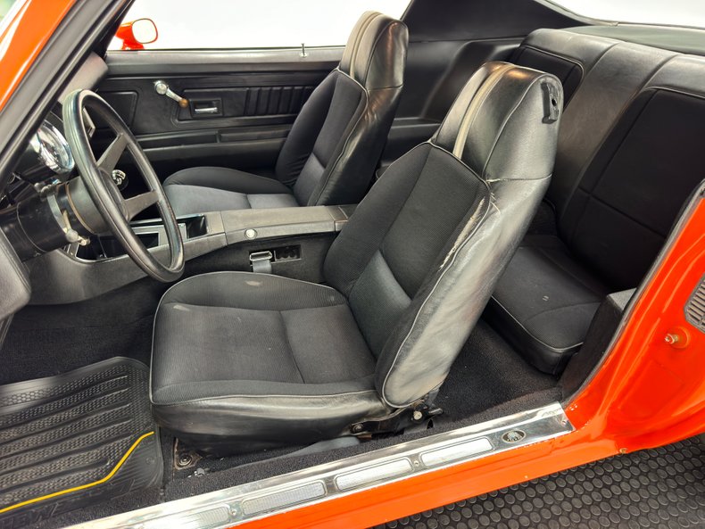 Unknown-Camaro-1972-Hugger-Orange-Black-45