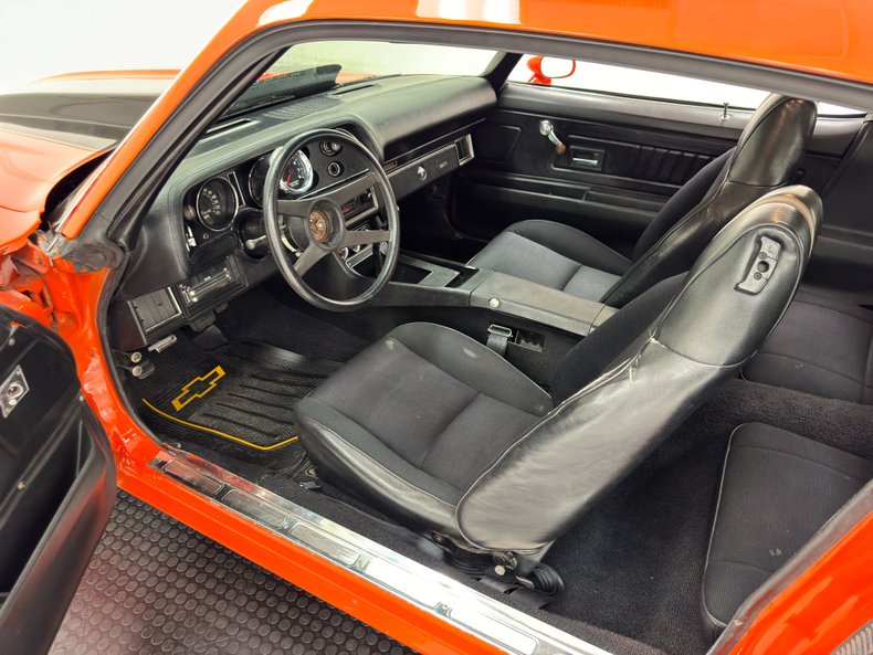 Unknown-Camaro-1972-Hugger-Orange-Black-46